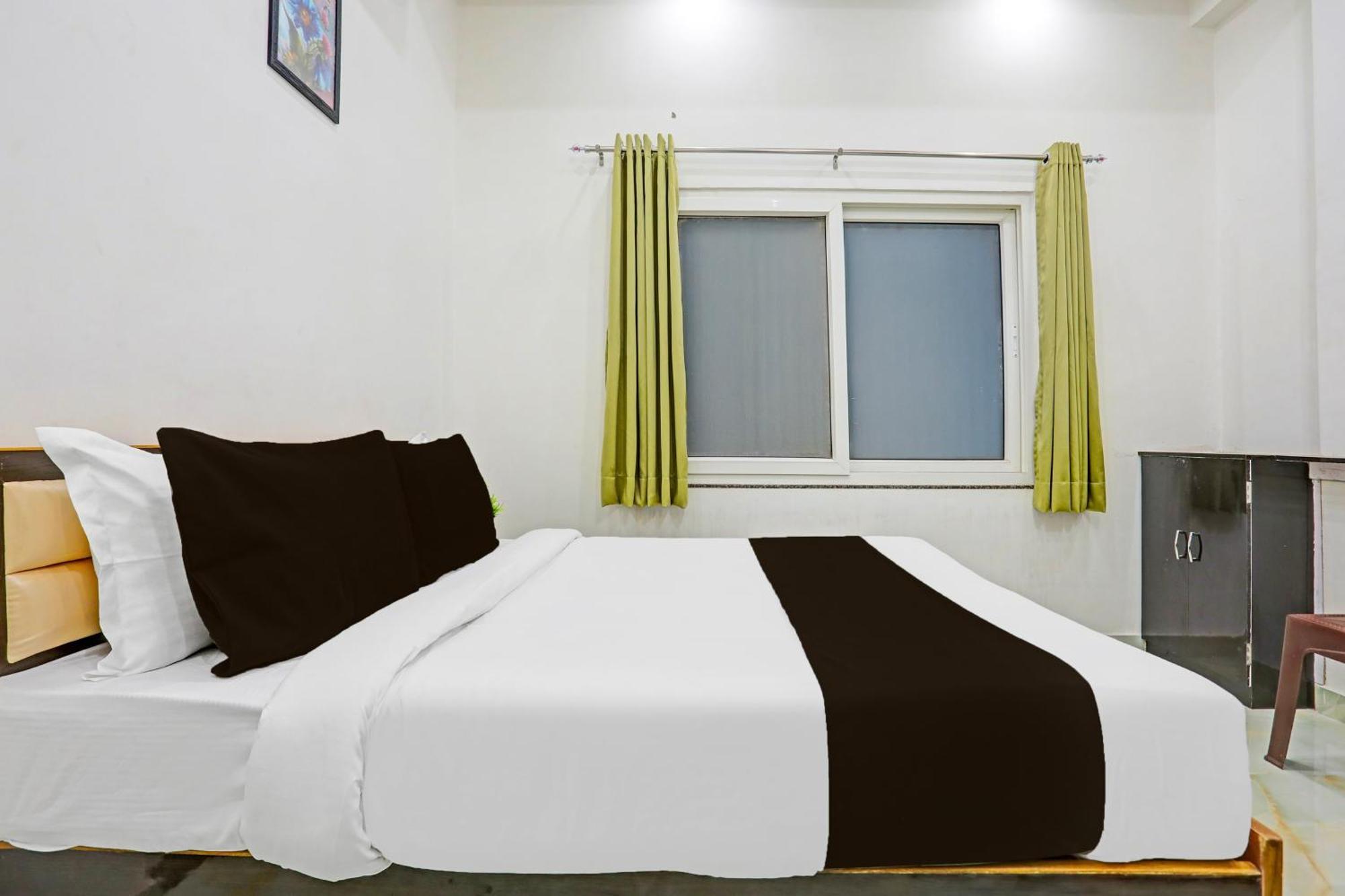 Hotel O The Maruti Paying Guest House Váránasí Exteriér fotografie